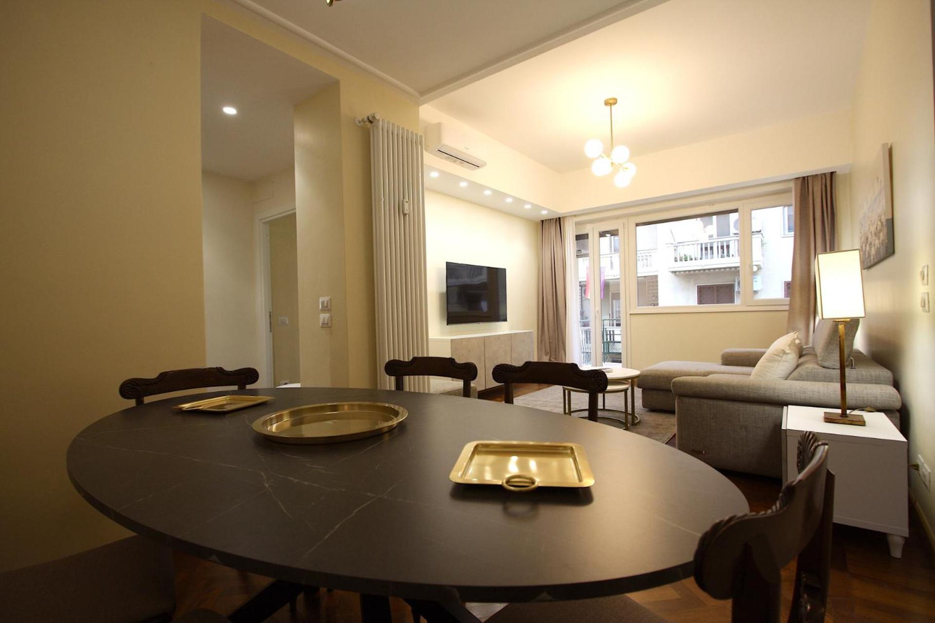 Contessa 3br House Rom